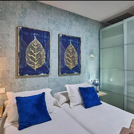2prior 5 -plaza Mayor -by Victoria Appartement